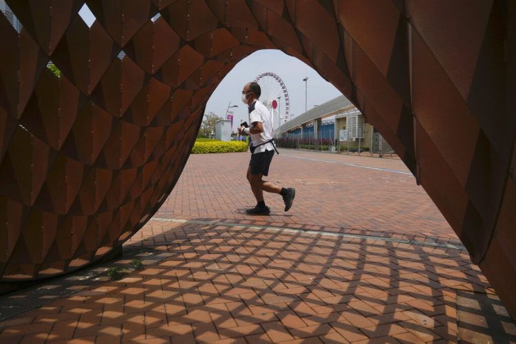 Thu. 9:43 a.m.: Hong Kong reopens beaches, Beijing relaxes quarantine rules